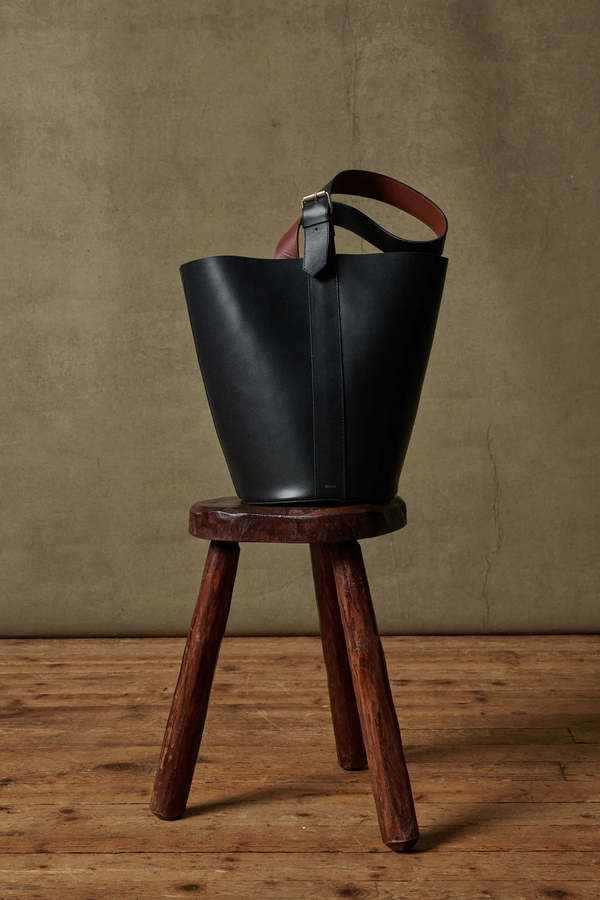 Souer Reversible Saul Bucket Bag - nwt