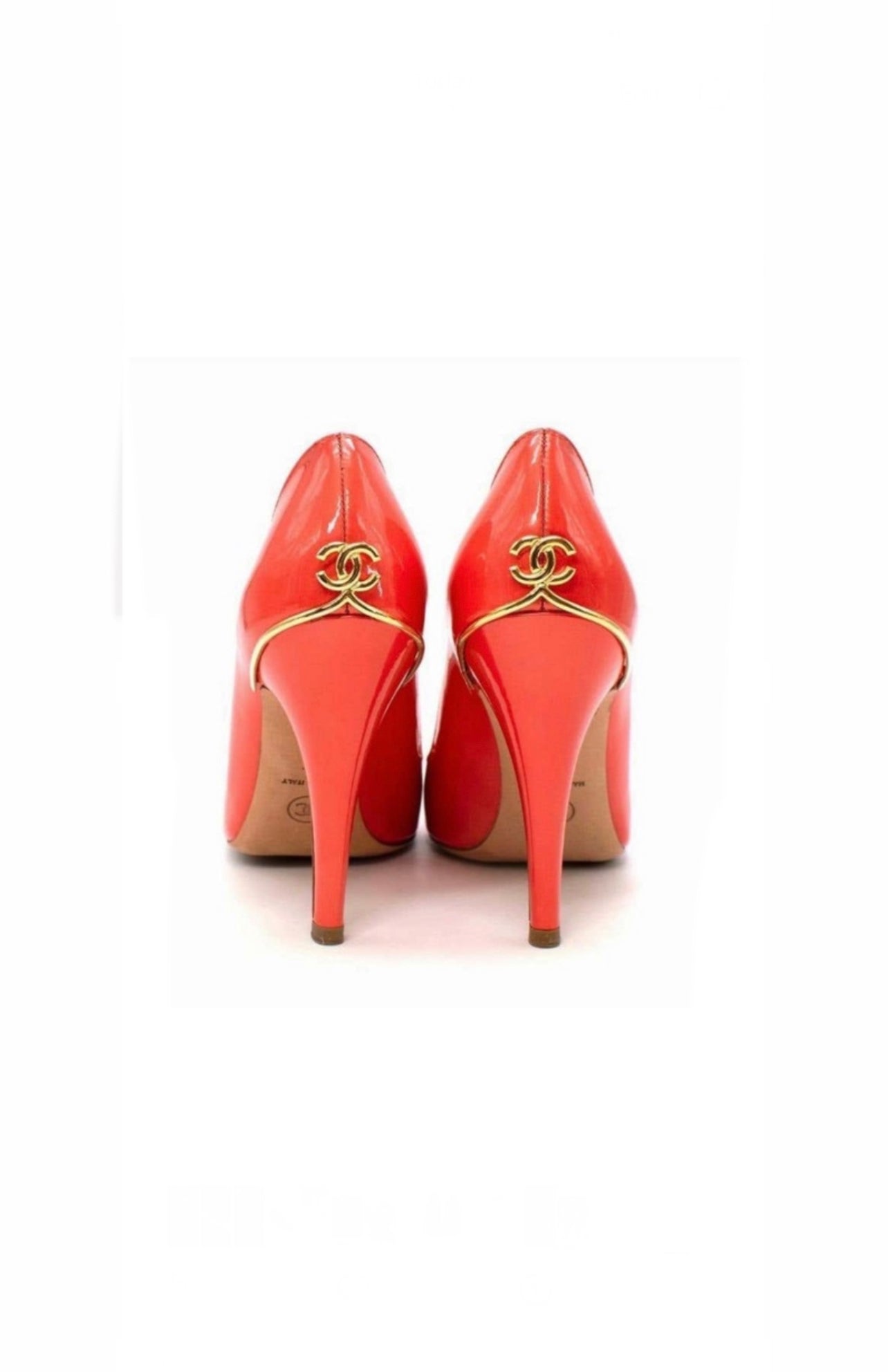 Load image into Gallery viewer, Chanel Coral Heels 2008 Cruise Collection

