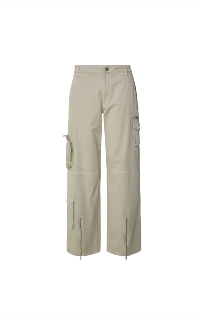 Gestuz Cargo Pants - nwt
