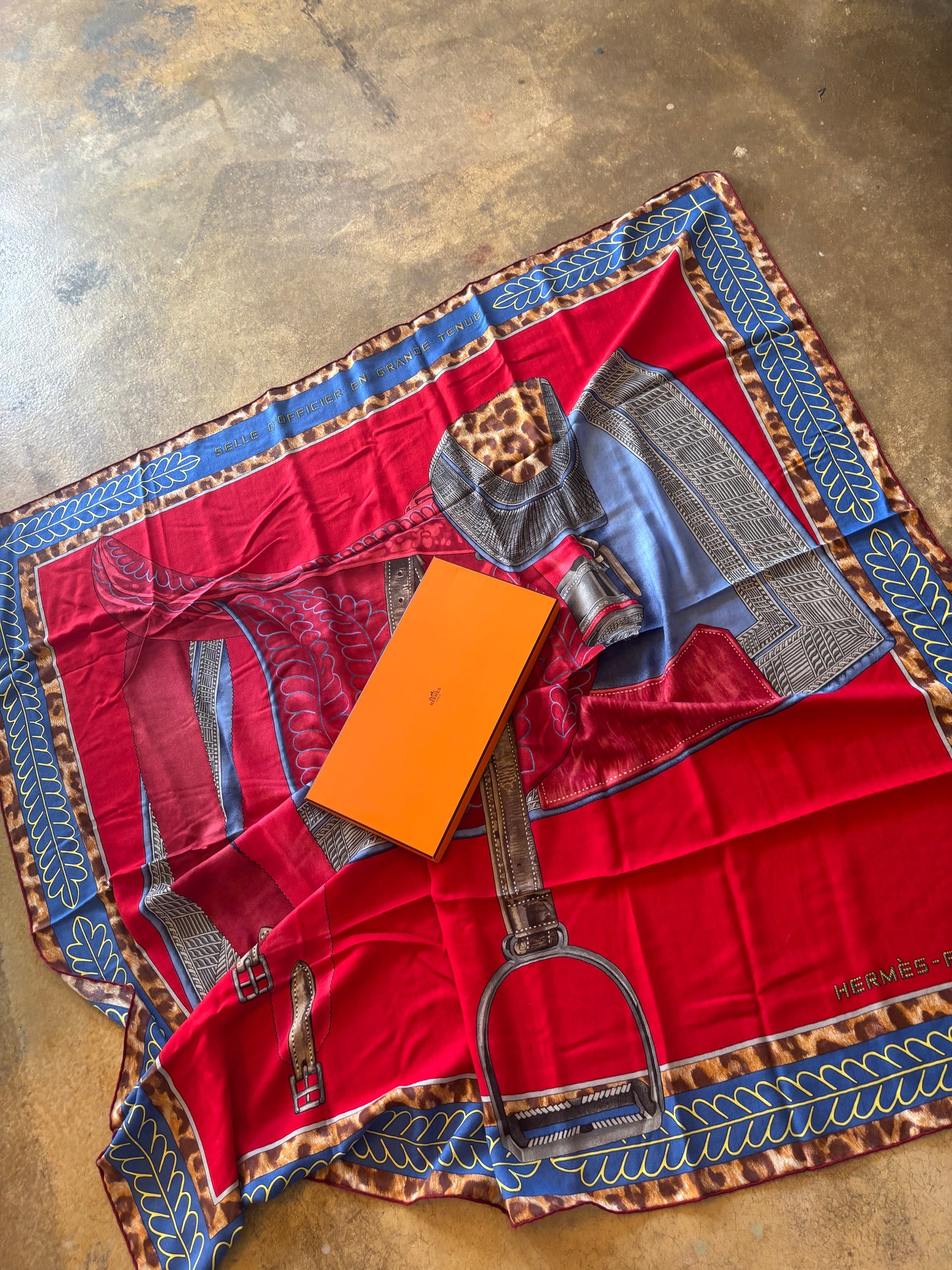 Hermes Selle d’Officier en Grande Tenue Scarf