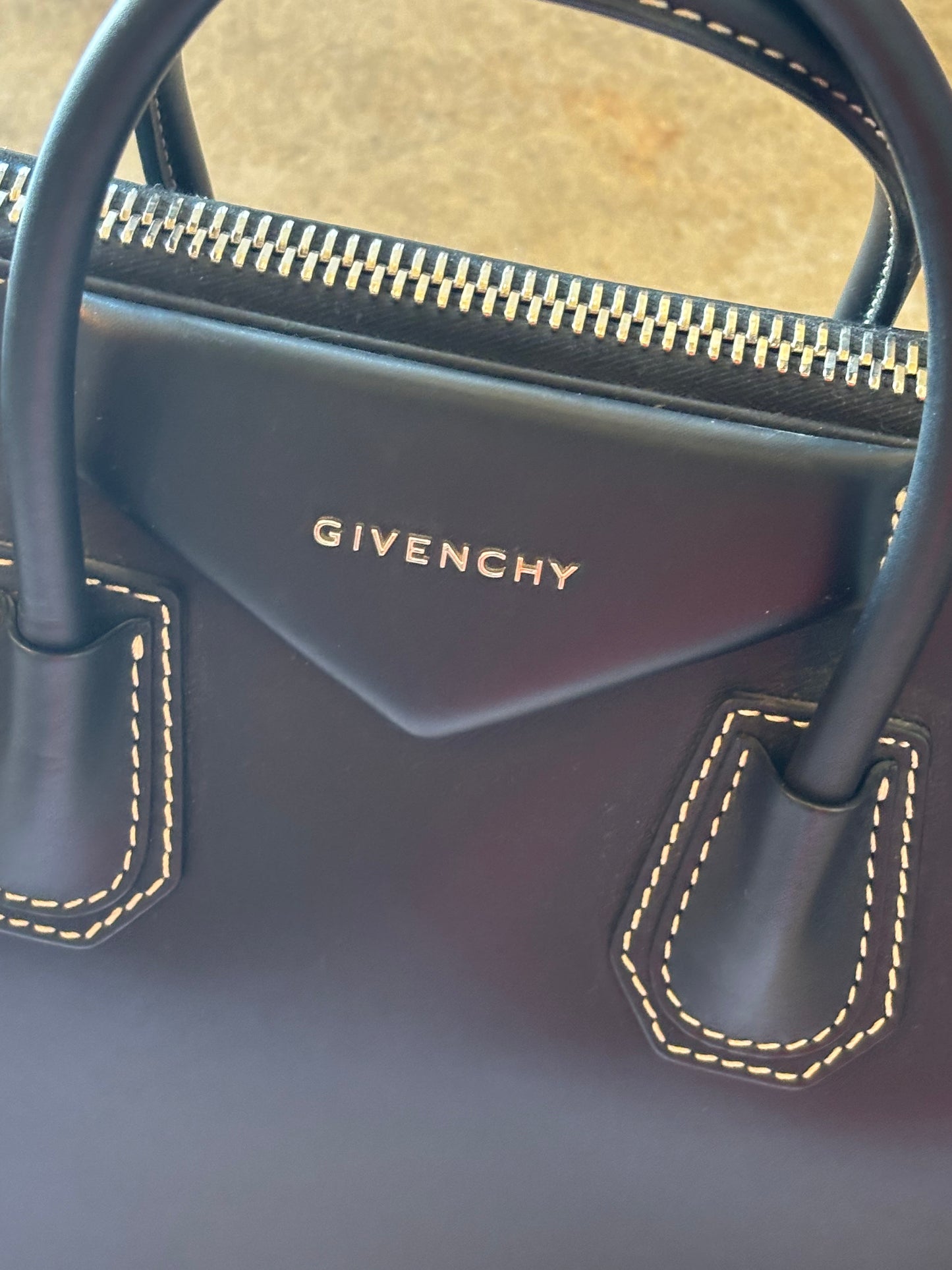 Givenchy Antigona medium Black Box Leather Bag