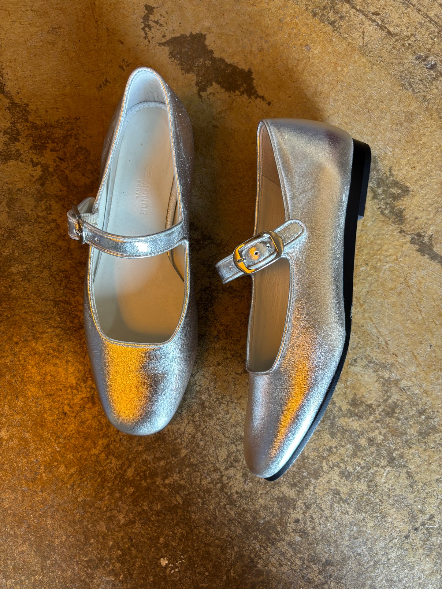 Le Monde Beryl Silver Pumps