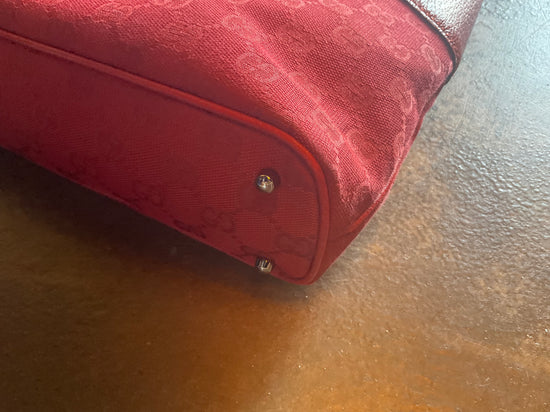 Gucci Supreme Tote Bag