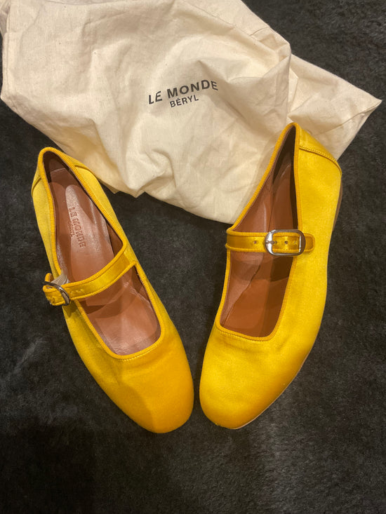 Le Monde Beryl Yellow Satin Shoes