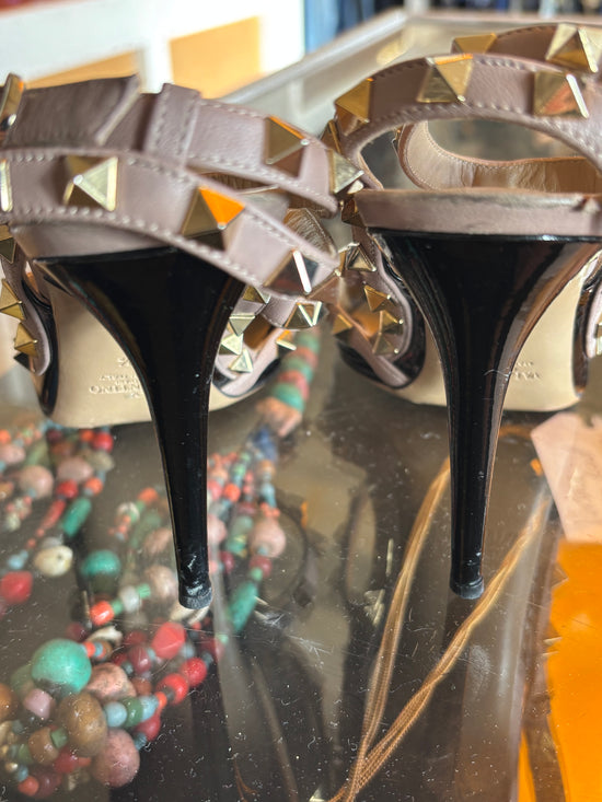 Valentino Patent Rockstuds