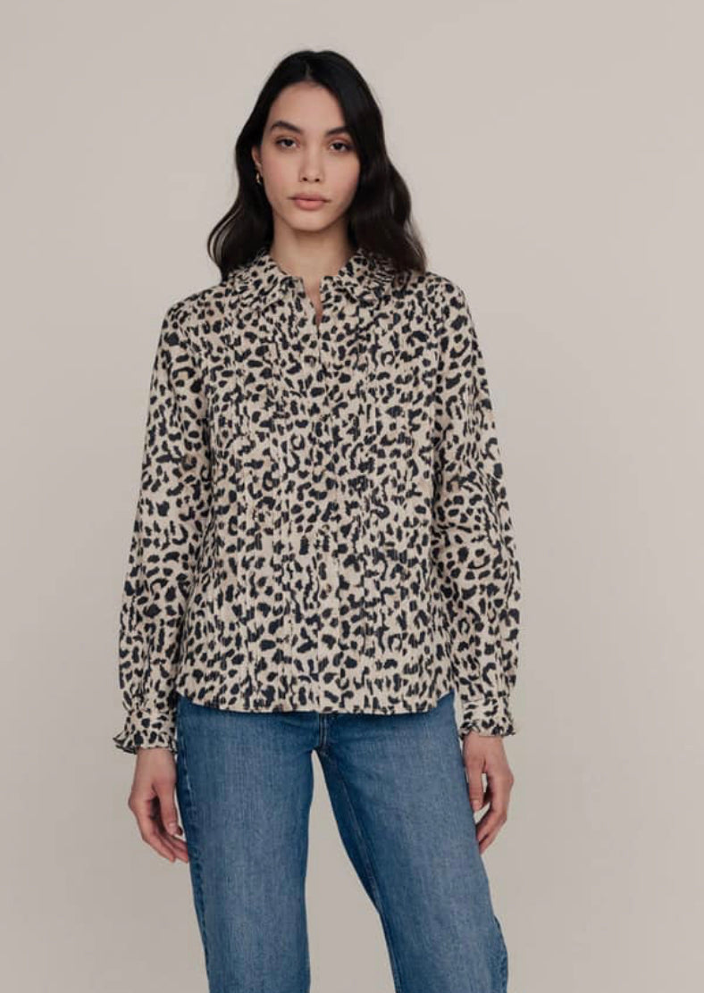 Load image into Gallery viewer, Lily &amp;amp; Lionel Leopard Cotton Blouse - nwt
