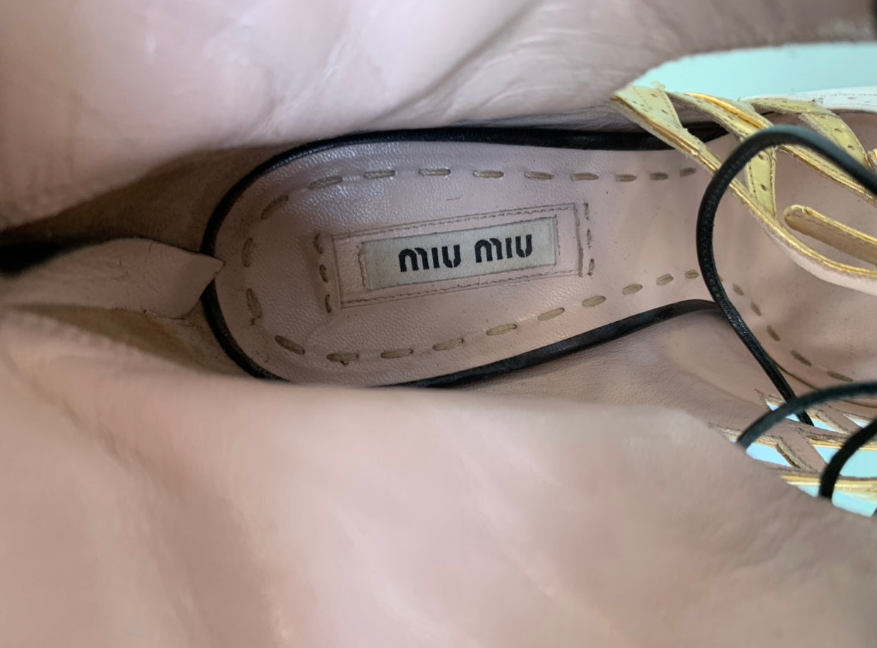 Miu Miu Cut Out Leather Lace Up Ankle Boots