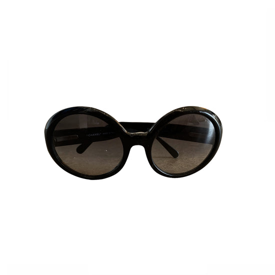 Chanel Round Sunglasses In Black