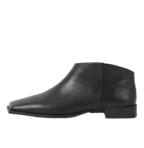 Atelier by Vagabond Ankle Boots